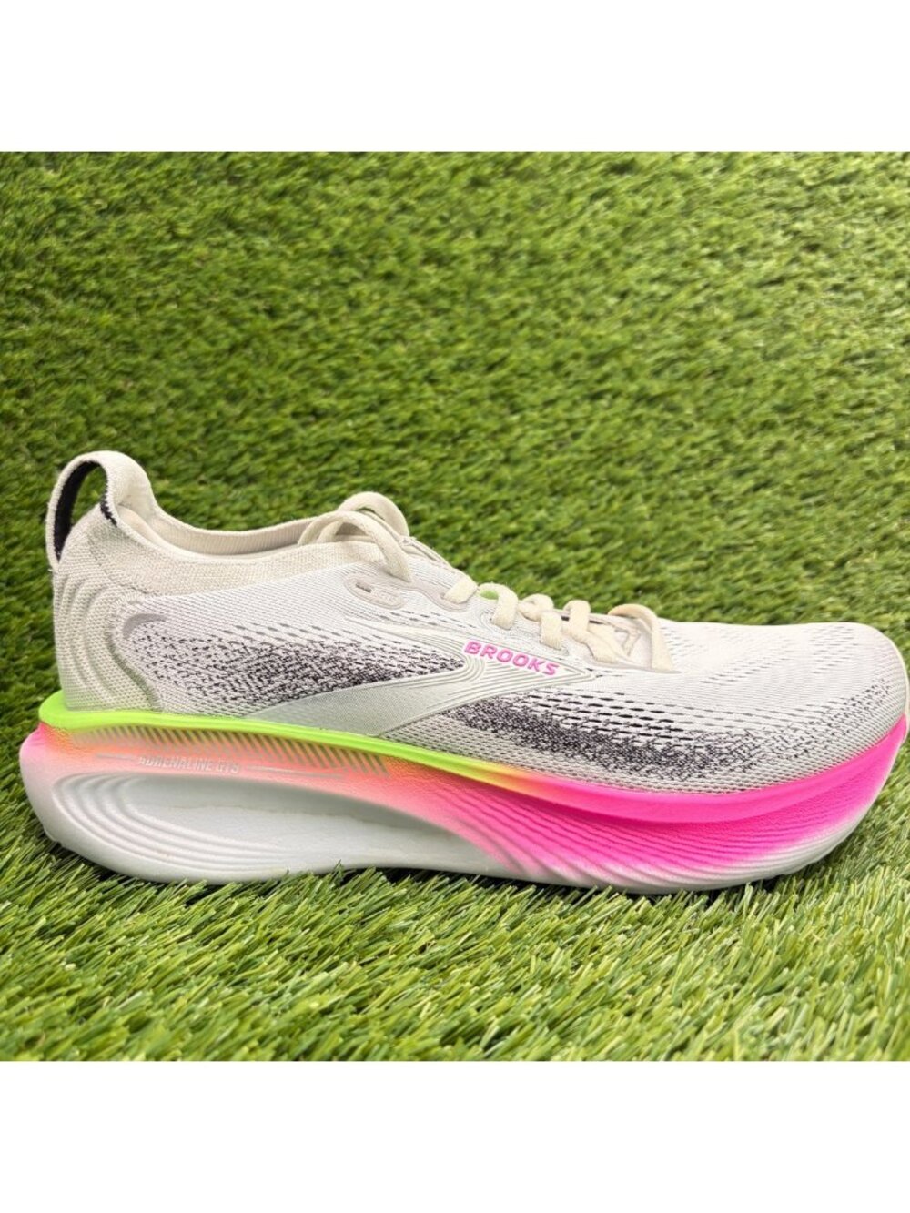 Brooks Adrenaline GTS 25 Womens Size 8.5 Gray Athletic Running Shoes Sneakers